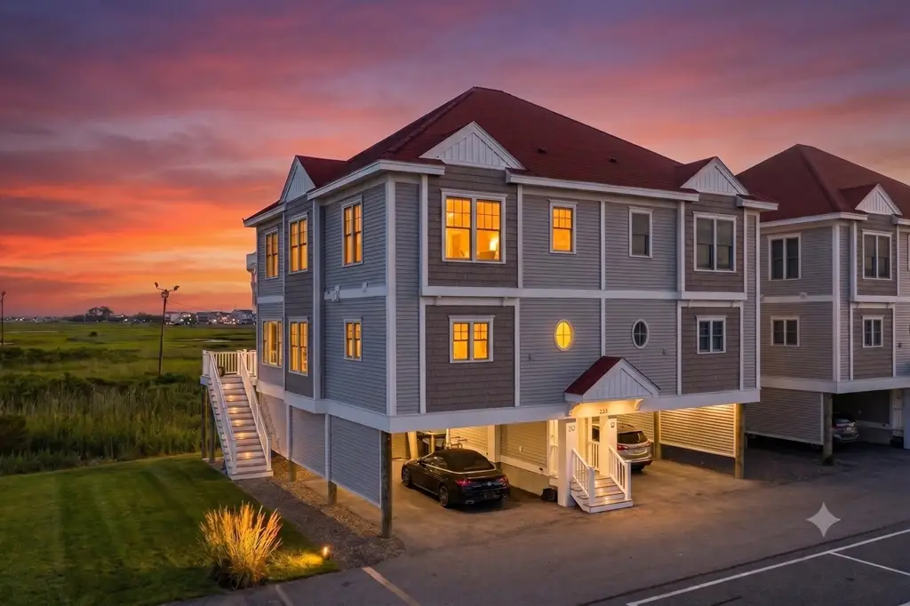 233 Beach Rd #B1, Salisbury, MA 01952 - #1