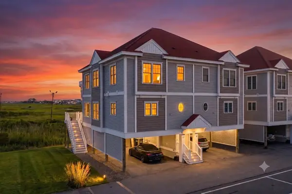233 Beach Rd #B1, Salisbury, MA 01952