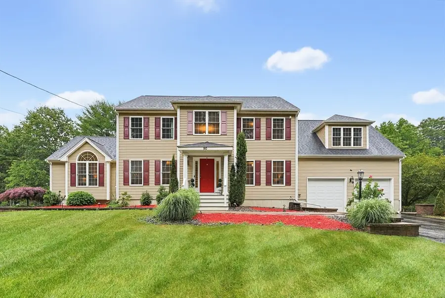 90 Huntsbridge Rd, North Attleboro, MA 02760 - #2