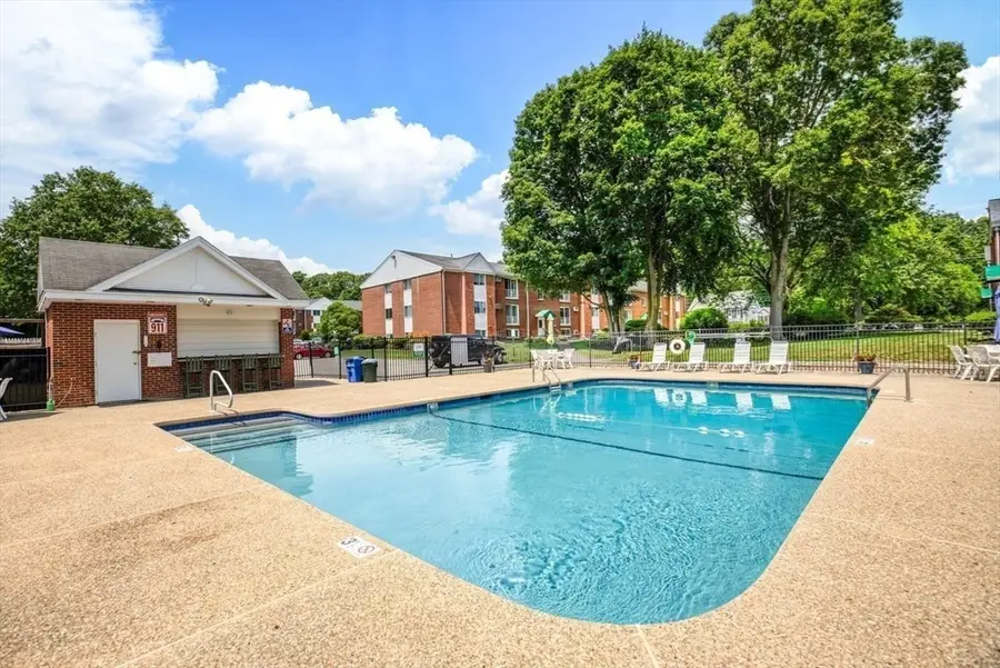 7 Birchwood Pointe #102, Amesbury, MA 01913 - #3