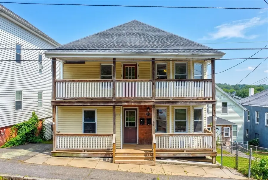 214 High St, Webster, MA 01570 - #3