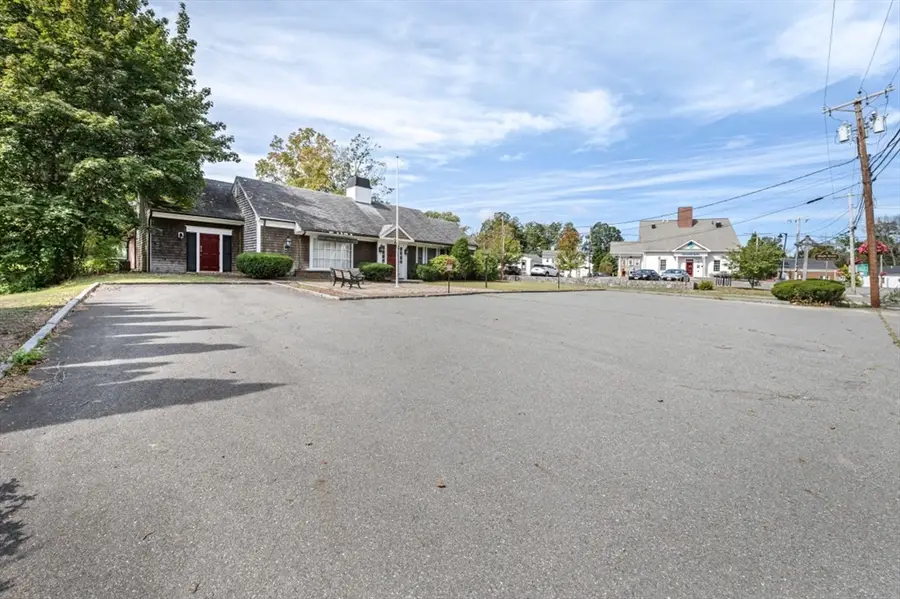 11 Maple St, West Newbury, MA 01985 - #2