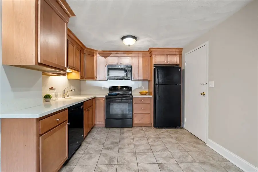 1105 Lexington St #4-1, Waltham, MA 02452 - #3