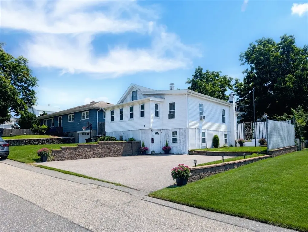 18 Glenwood St, North Andover, MA 01845 - #1