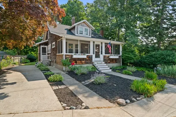 7 Gray Ave., Plymouth, MA 02360