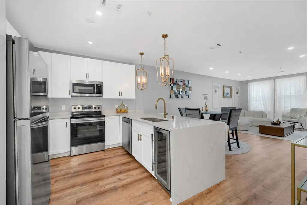 2 Harvest Dr #108, North Andover, MA 01845 - #1