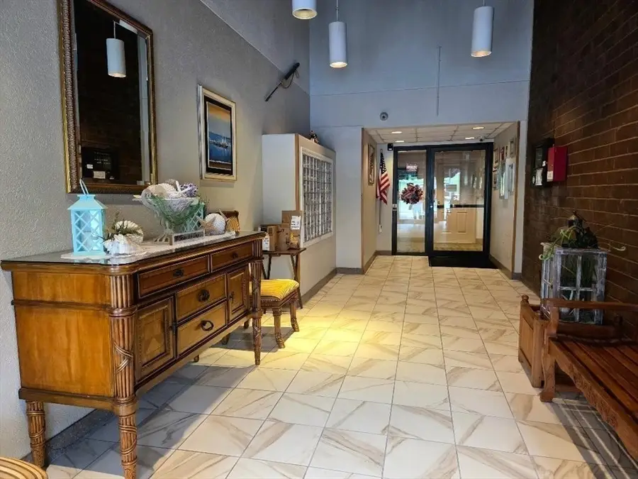 4234 North Main St #606, Fall River, MA 02720 - #3