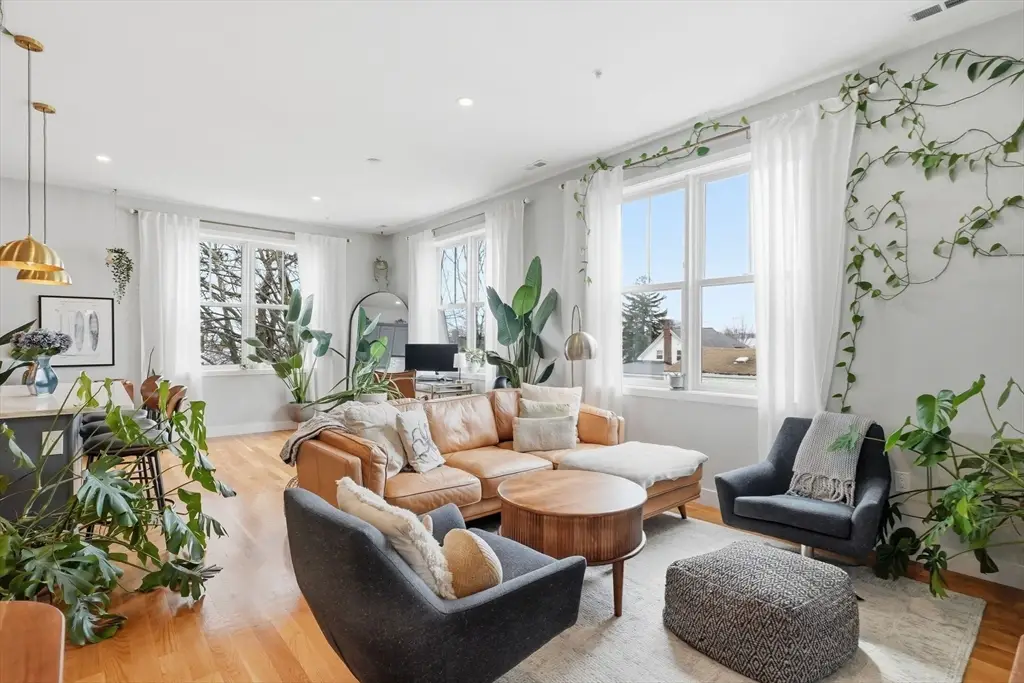181 Cowper St #PH-302, Boston, MA 02128 - #1
