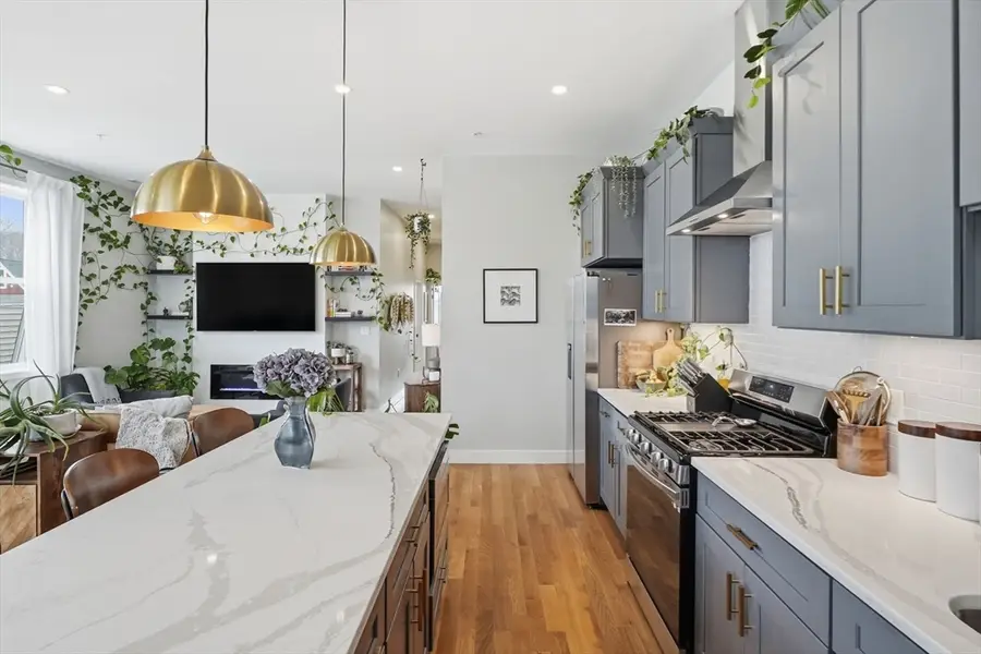 181 Cowper St #PH-302, Boston, MA 02128 - #3