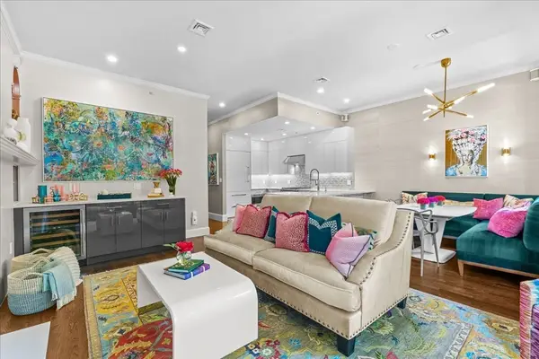 402 Marlborough St #3, Boston, MA 02115