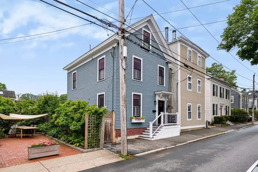 68 Milk St, Newburyport, MA 01950 - #3