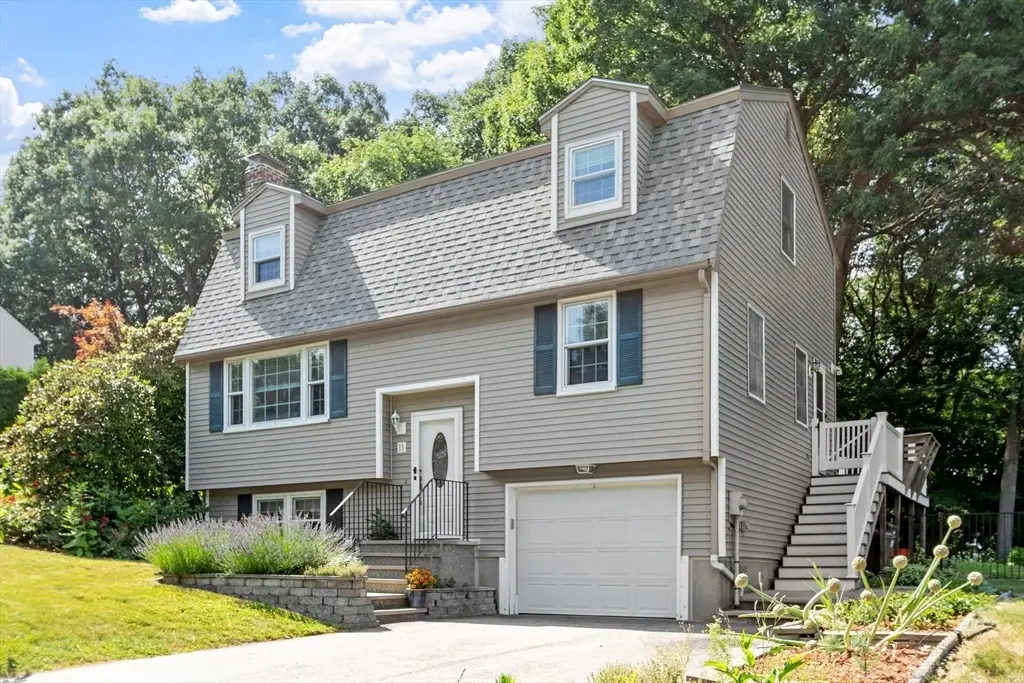 11 Nottingham Lane, Haverhill, MA 01835 - #1