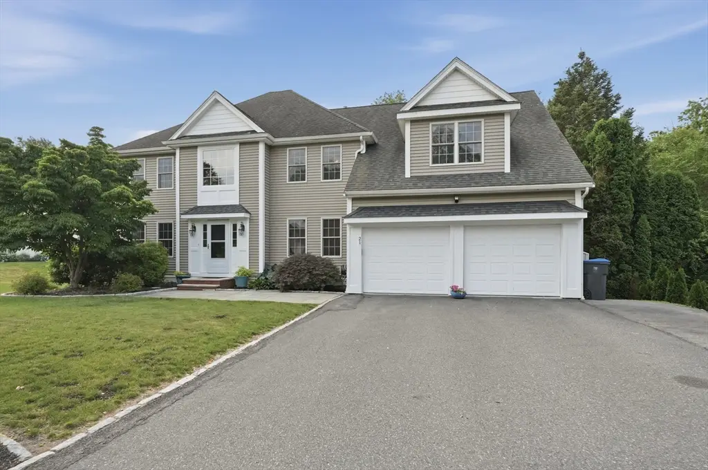 21 Manchester Pl, Natick, MA 01760 - #1