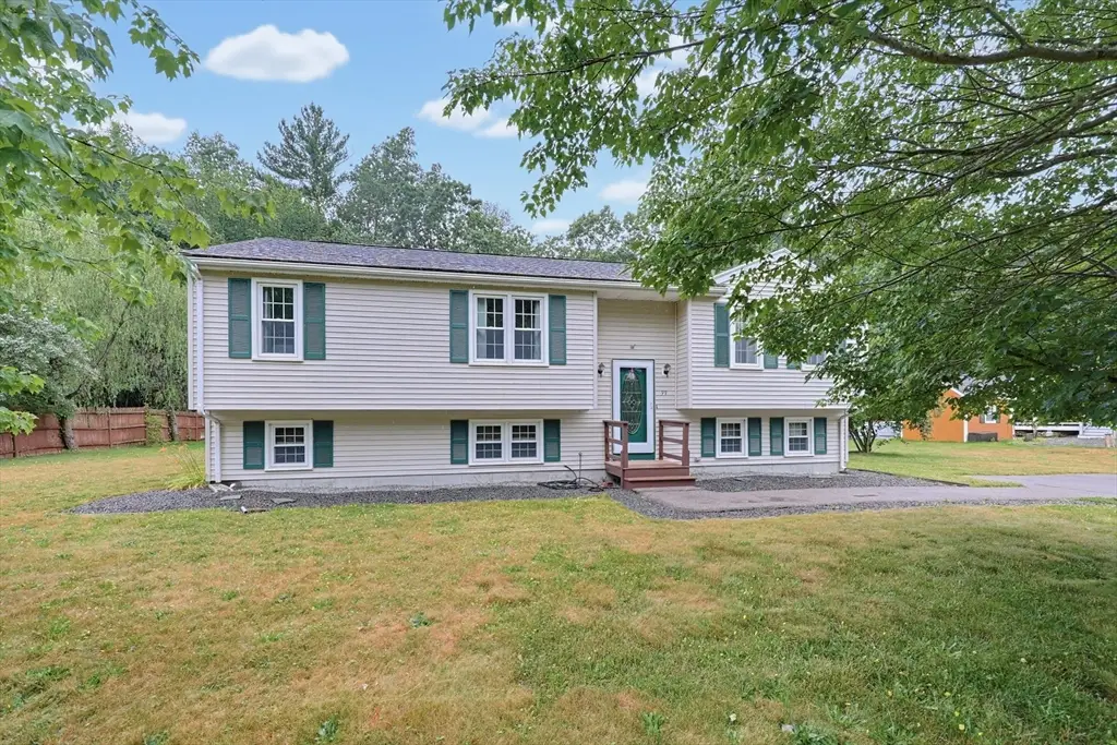 99 Wren St, East Taunton, MA 02718 - #1