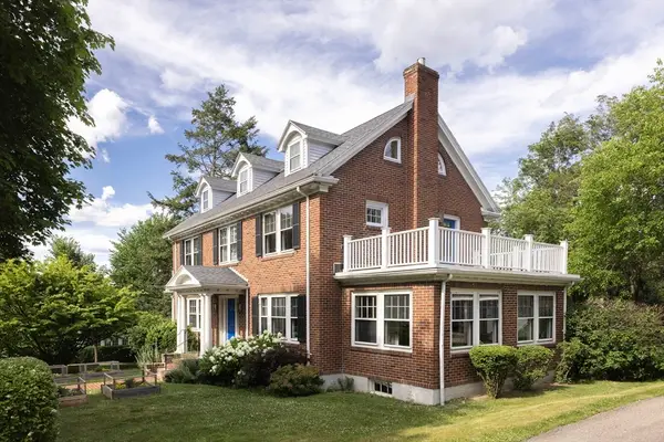 156 Common Street, Belmont, MA 02478
