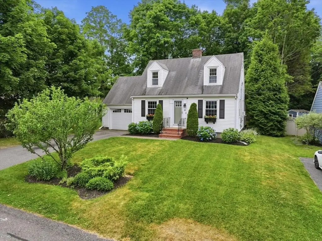 4 Ponkapoag Way, Canton, MA 02021 - #1