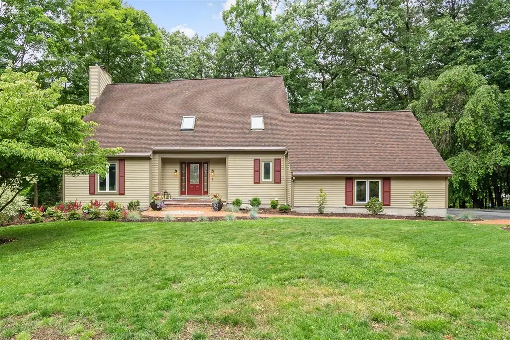 2 Autumn Hill, Leominster, MA 01453 - #1