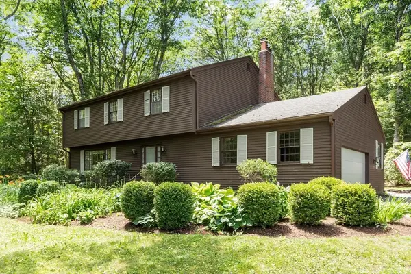 3 Highfield Rd, Gardner, MA 01440