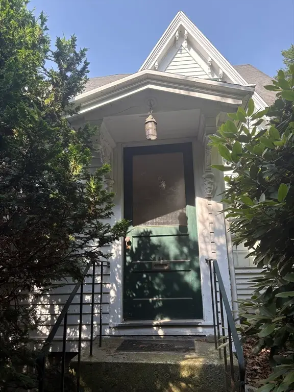 12 Nelson Pl, Worcester, MA 01605 - #2