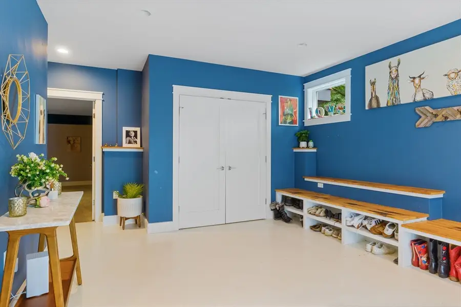 76 Thesda St, Arlington, MA 02474 - #3