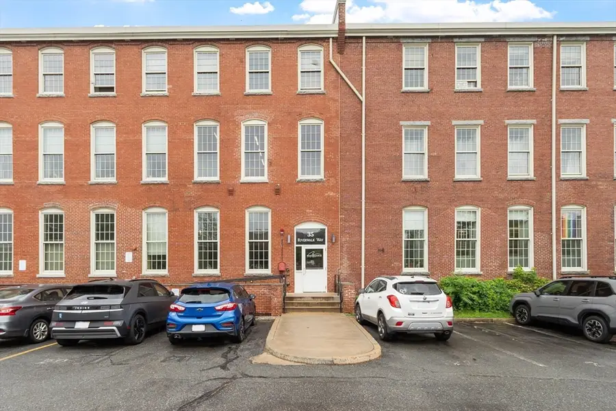 35 Riverwalk Way #R115, Lowell, MA 01854 - #3