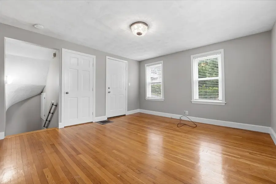 20 Otis St, Wakefield, MA 01880 - #3