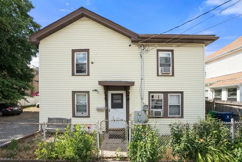 35 Middle St, Newton, MA 02458 - #1