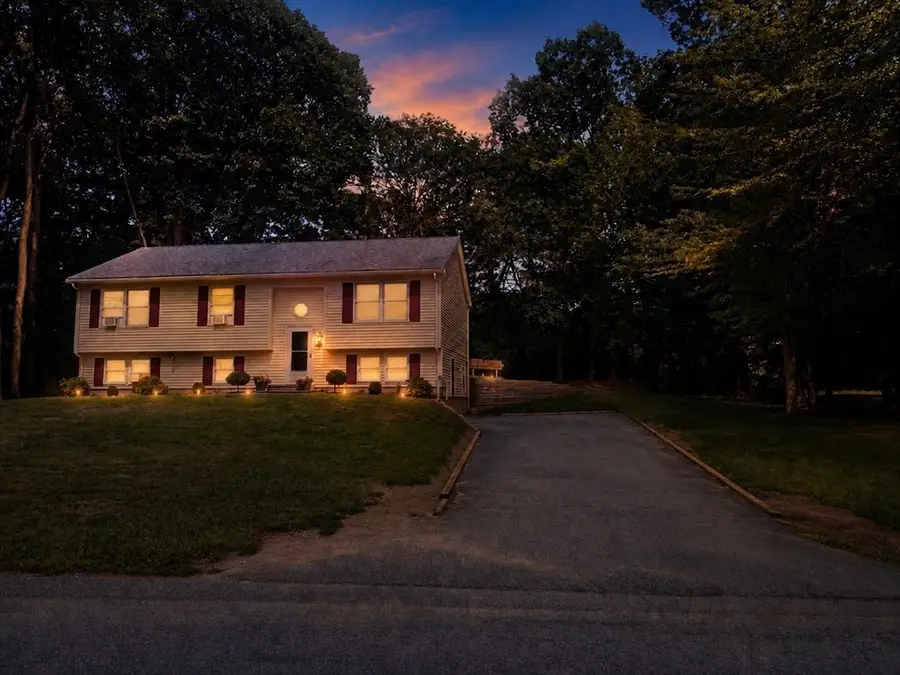 22 Reservoir Ave, Swansea, MA 02777 - #2