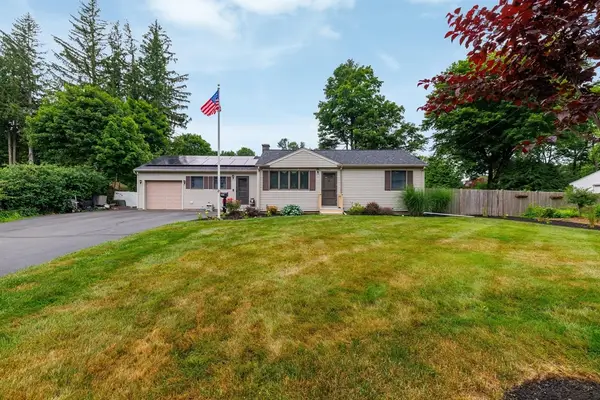 488 Pleasant St, Leicester, MA 01524