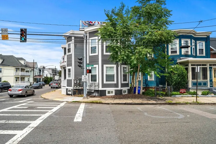 1088 Saratoga St #4, Boston, MA 02128 - #2