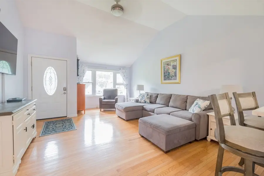 2 Compton Ct, Plymouth, MA 02360 - #3