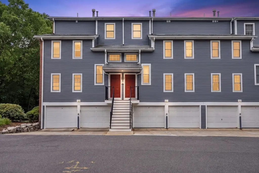 24 N Stone Mill Dr #1112, Dedham, MA 02026 - #1