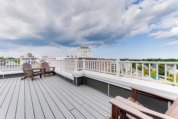 2 Cliveden St #601E, Quincy, MA 02169
