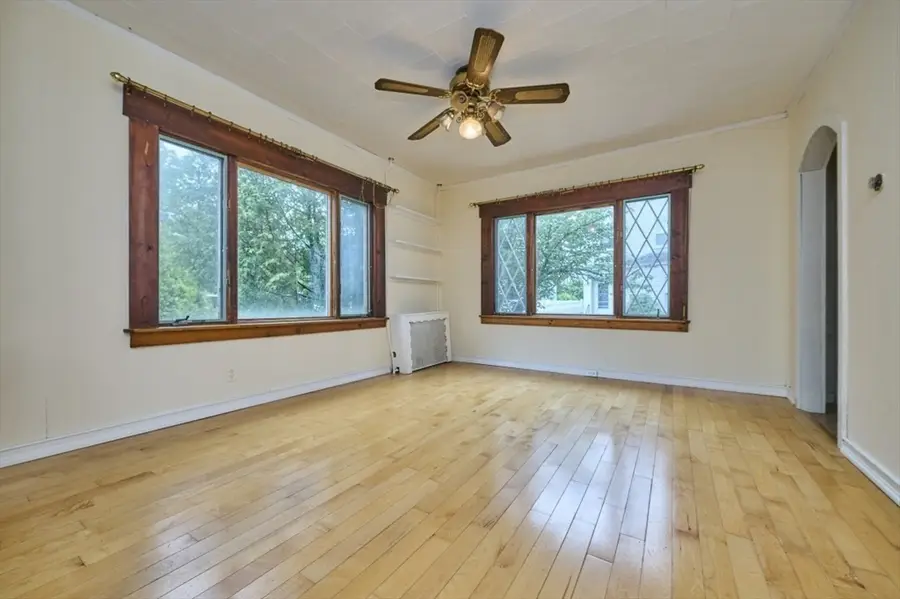 4 Cottage Circle, Somerville, MA 02144 - #3