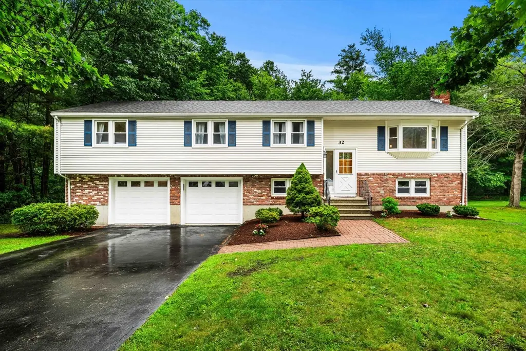 32 Westwood St, Burlington, MA 01803 - #1
