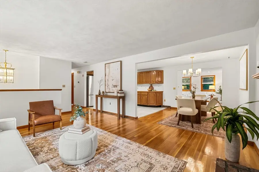 32 Westwood St, Burlington, MA 01803 - #2
