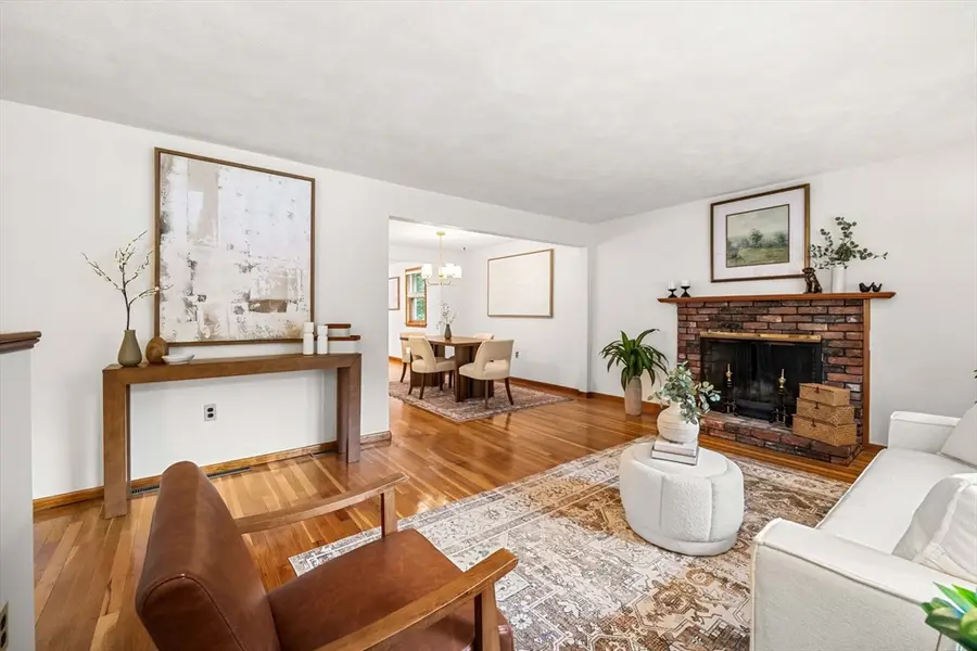 32 Westwood St, Burlington, MA 01803 - #3