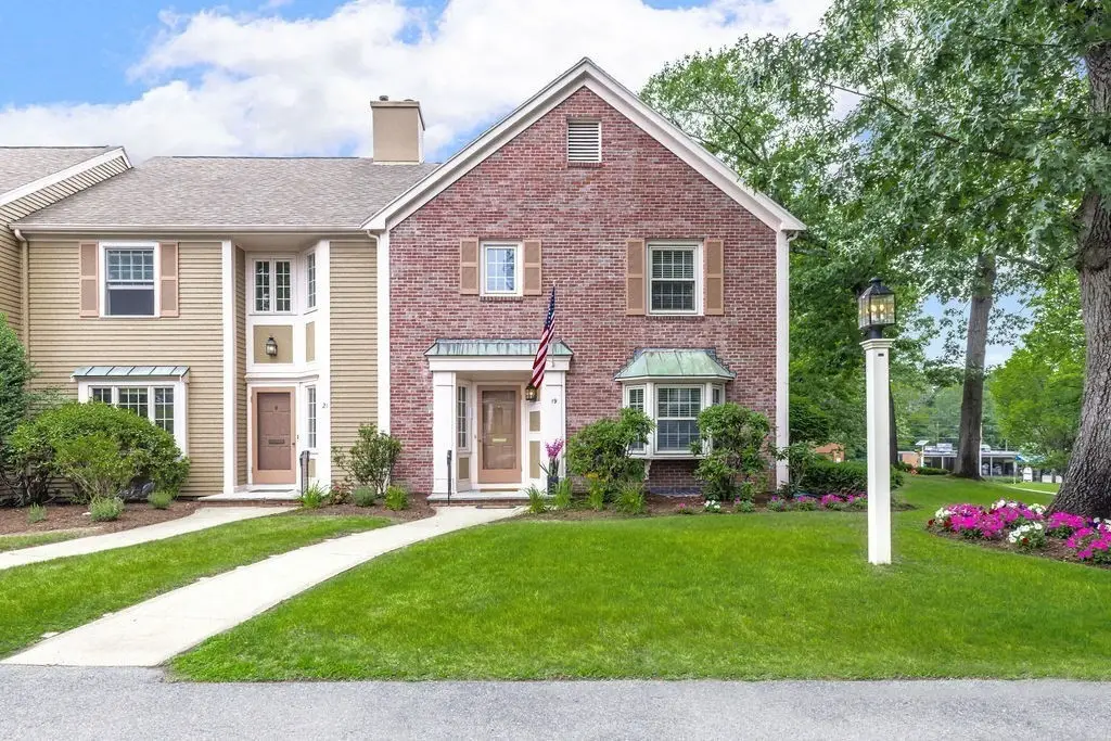 19 Oakland Ave #19, Needham, MA 02492 - #1