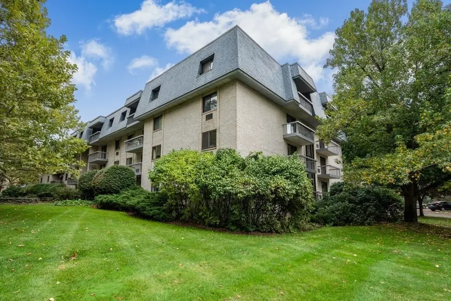 85 Commons Drive #301, Shrewsbury, MA 01545 - #2
