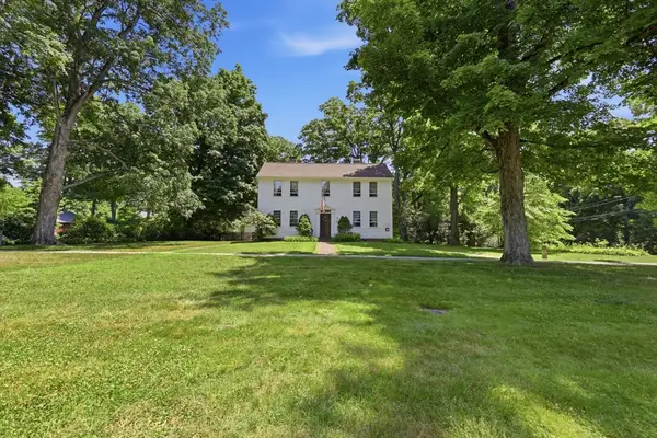 909 Longmeadow Street, Longmeadow, MA 01106