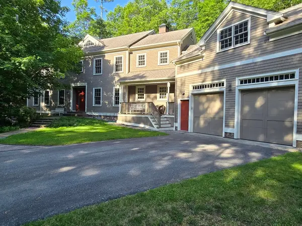 32 Perry Lane, Weston, MA 02493