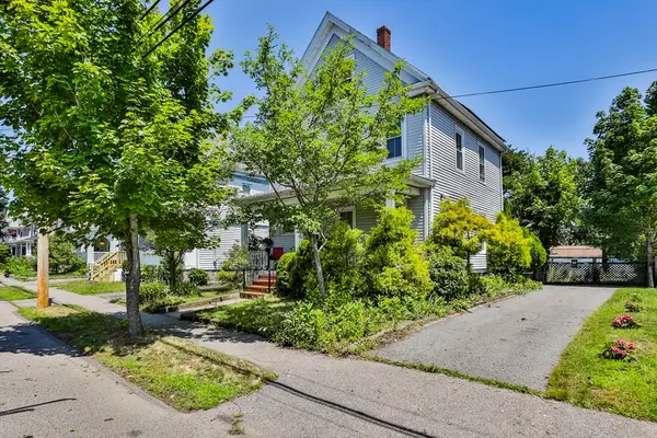 82 Dyer Ave, Milton, MA 02186