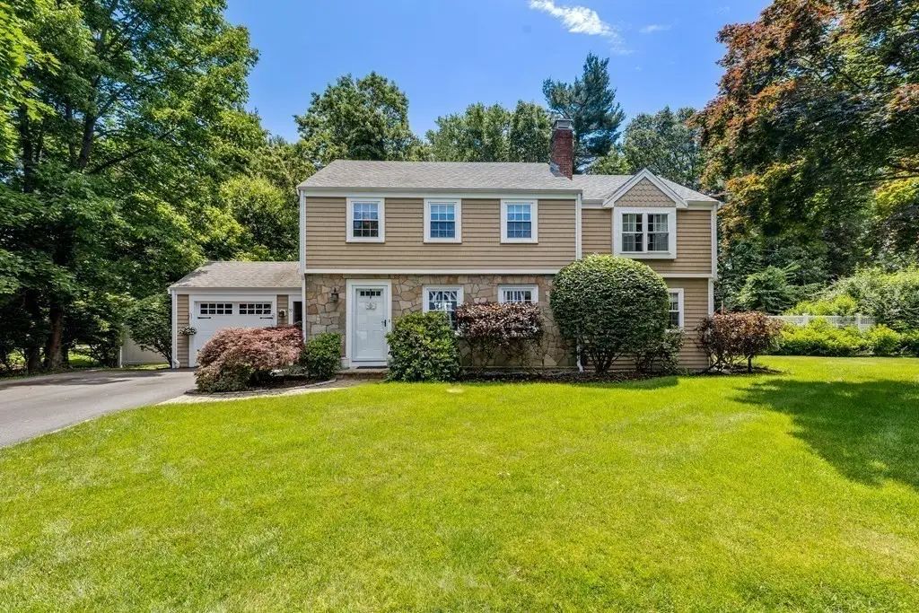 10 Independence Ln, Hingham, MA 02043 - #1