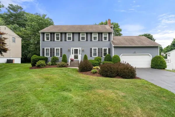 10 Gannon Ter, Framingham, MA 01702