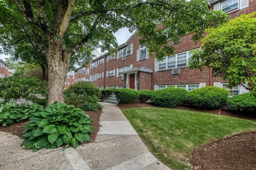 5 Cass St #2, Boston, MA 02132 - #2