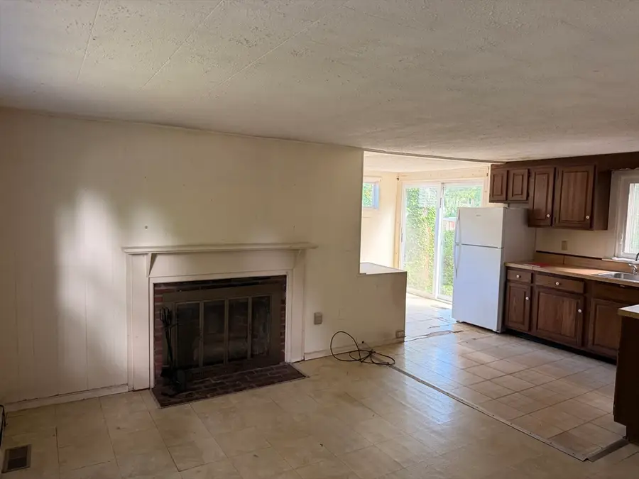 16 Lake Road East, Yarmouth, MA 02673 - #2
