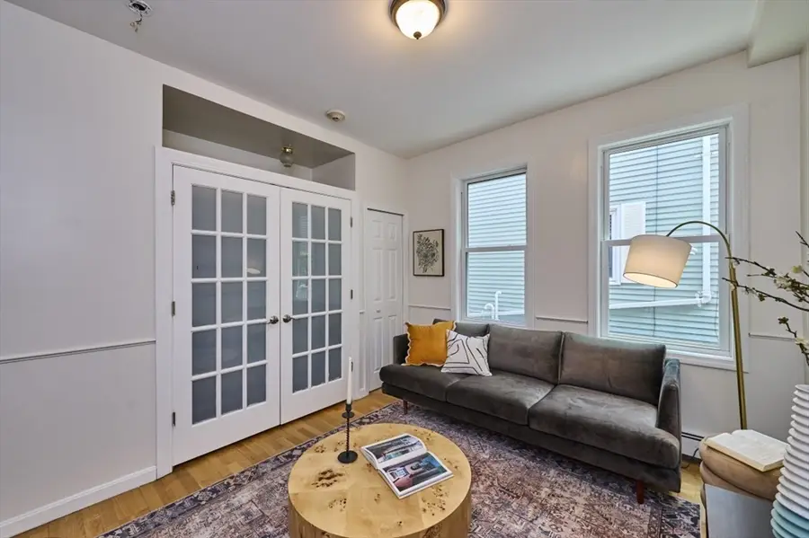 9 Mullins Ct. #D, Cambridge, MA 02141 - #3