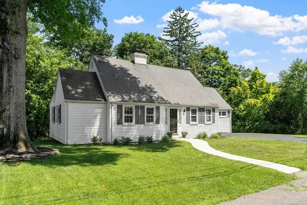 50 Miles St, Millbury, MA 01527