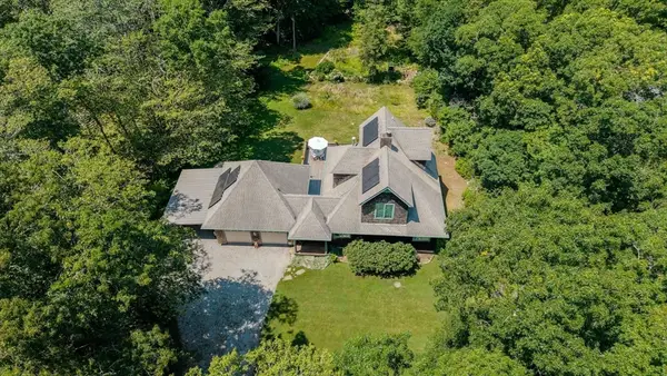 127 Preservation, Tiverton, RI 02878