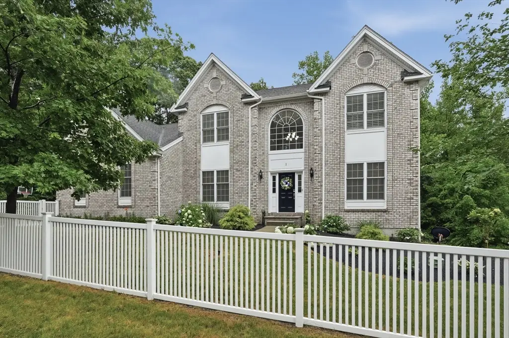 1 Patriot Way, Grafton, MA 01536 - #1